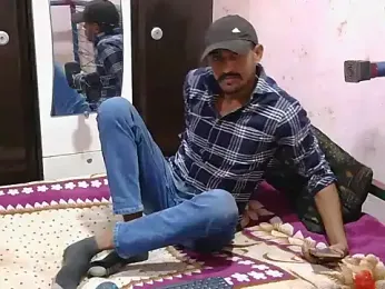 HotXKrish webcam model stream image