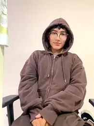samycute_ webcam model stream image