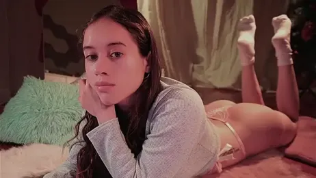 _Avriles_ webcam model stream image