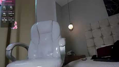 twink_royale18 webcam model stream image