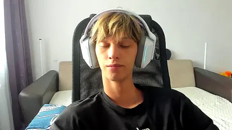 Ostin_meow webcam model stream image