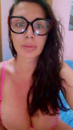 Magdaramos webcam model stream image