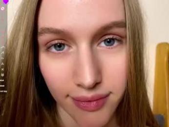 antionettepulgarin webcam chaturbate model stream image