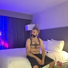 Longdongsilver_323 webcam model stream image