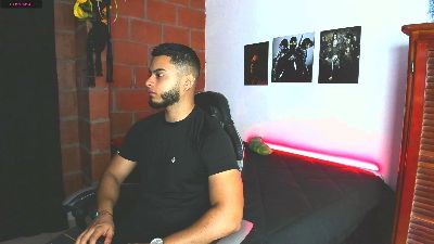 Tyler_price webcam model stream image
