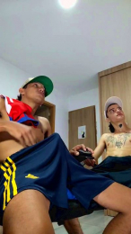 Skinny23cm webcam model stream image