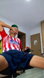 Skinny23cm webcam model stream image