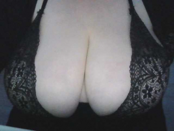 tvoyaMatematichka1 webcam model stream image
