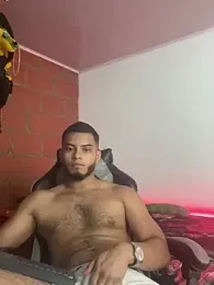Tyler_price webcam model stream image