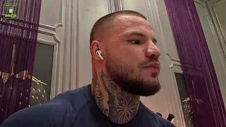 OliverSport webcam model stream image