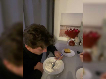 ETHAN_MOORE webcam bongacams model stream image