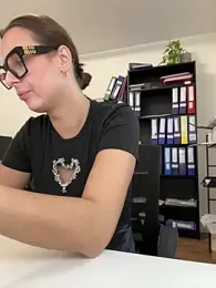 Hii_Lolla webcam model stream image