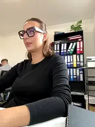 Hii_Lolla webcam model stream image