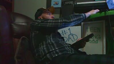 Number1dad_ webcam model stream image