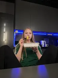 GraceSecrett webcam model stream image