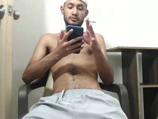 krillynnt webcam model stream image