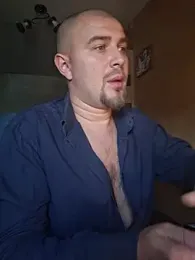 Foxyshaved webcam model stream image