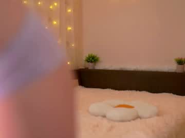 tiny_miracle webcam model stream image