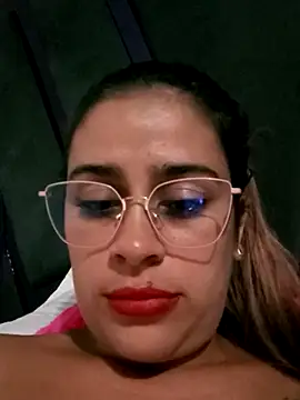 Latina_sexy1 webcam model stream image