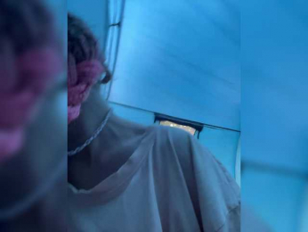 AliciaTroupe webcam model stream image