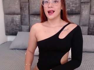 saraaalvarexz webcam model stream image