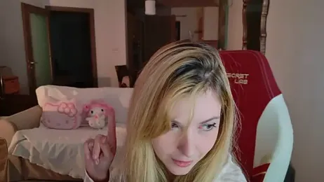 Cassycum webcam model stream image
