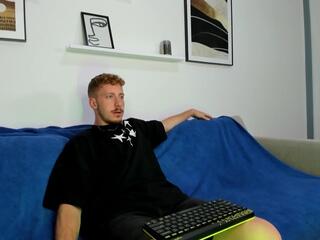 Fernando Miguel webcam model stream image