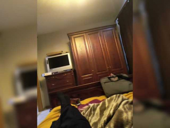 Newpair webcam model stream image