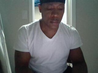Compton Cali webcam model stream image