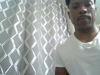 Compton Cali webcam model stream image