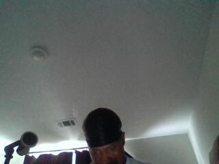 Compton Cali webcam model stream image