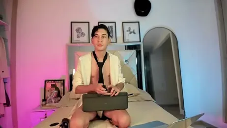 Adriien19 webcam model stream image