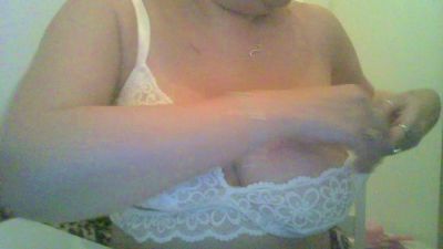 luellax2 webcam model stream image