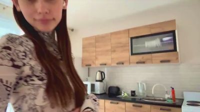 EmmaNouer webcam model stream image
