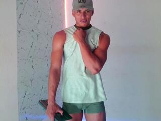 Ulises Brown webcam model stream image