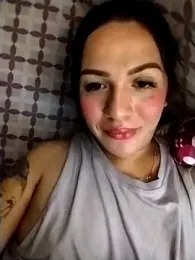 Yourbabyshane webcam model stream image