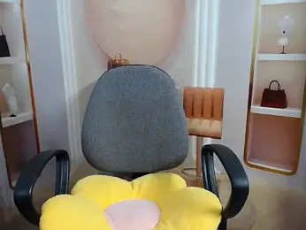 Hechin_05 webcam stripchat model stream image