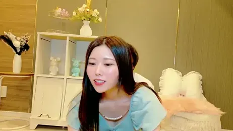 Reto-sama webcam model stream image