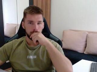 Darius Giles webcam flirt4free model stream image