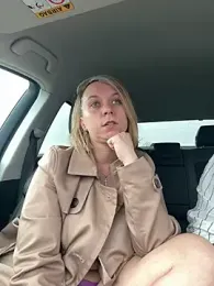 Aphrodite-22 webcam model stream image