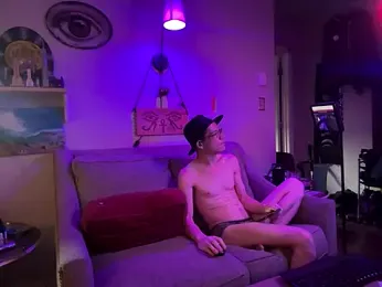 LintLiqour webcam model stream image