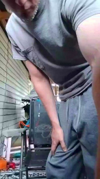 dickthump69 webcam model stream image