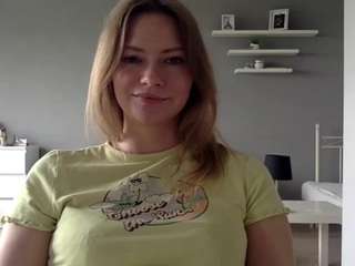 milliedesire webcam model stream image