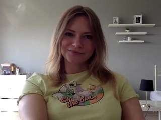 milliedesire webcam model stream image