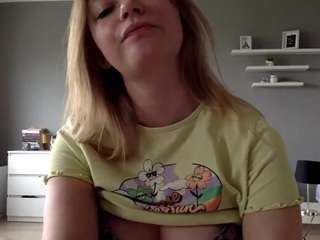 milliedesire webcam model stream image
