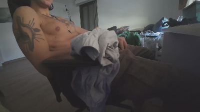 Uriel_23 webcam cam4 model stream image