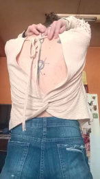Lacata webcam model stream image