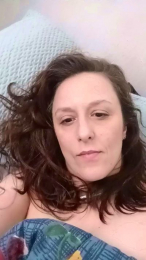 Lacata webcam model stream image