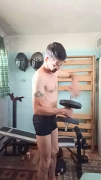 Chelouy webcam model stream image