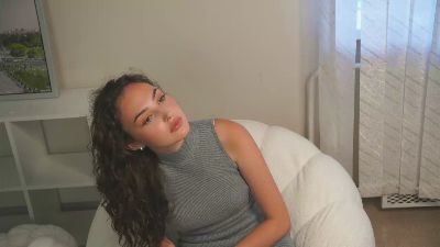 DaliaMockbee webcam model stream image